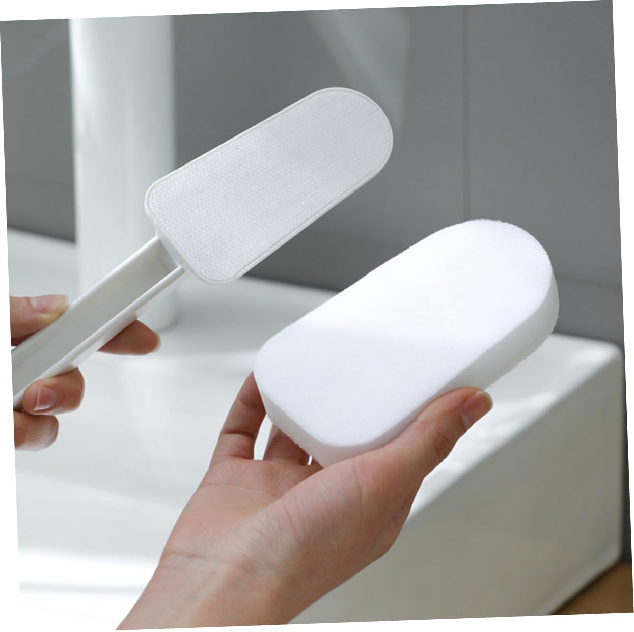 Healifty Long Handle Bathtub Cleaning Brush with Large Sponge Head and Dense Bristles